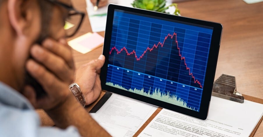 How should recruiters prepare for a downturn in the job market?